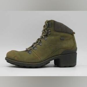 Merrell Women's Chateau Mid Lace Waterproof Boots In Olive Green SZ 8.5